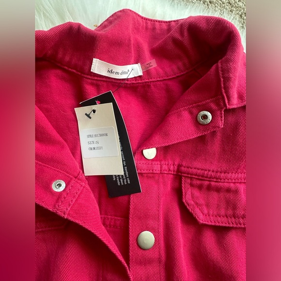 Cute Jean pink Romper in size small! Super comfy! Great to pair w/ boots 4 fall! - Picture 2 of 3